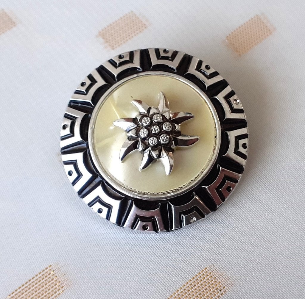 broche sjaalclip vintage parelmoer met edelweiss, Ophalen of Verzenden, Nieuw, Minder dan 4 cm, Beige