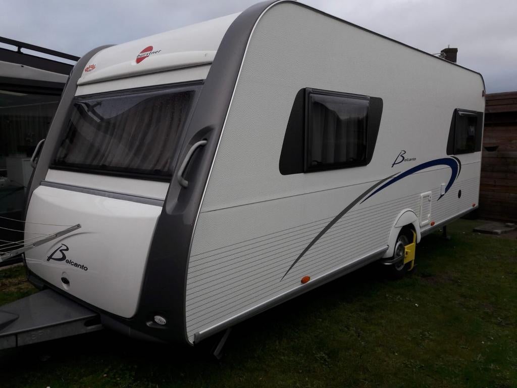 Verkoop caravan burstner belcanto 490
ts + vercovan voortent, Caravanes & Camping, Jusqu'à 4, 4 à 5 mètres, Particulier, Poêle