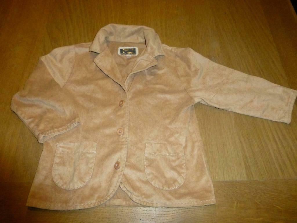 beige trui / vest / blazer van Farfelu maat 110, Enlèvement ou Envoi, Utilisé, Garçon, Pull ou Veste