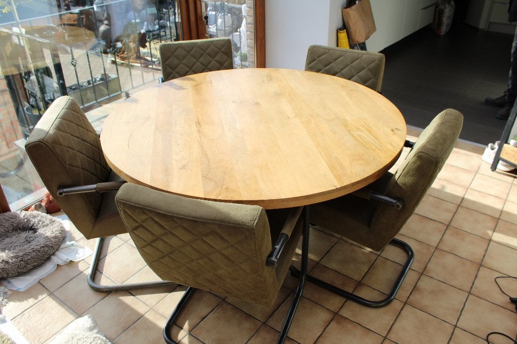 table de cuisine ou salle a mangé, Rond, Autres essences de bois, Comme neuf, 100 à 150 cm