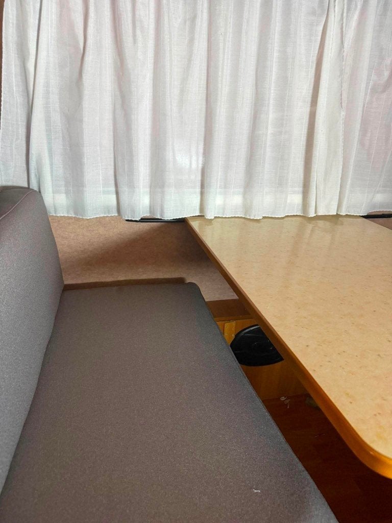 Mooie,propere camper, Afzuigkap, Chemisch toilet, Airbags, Alkoof