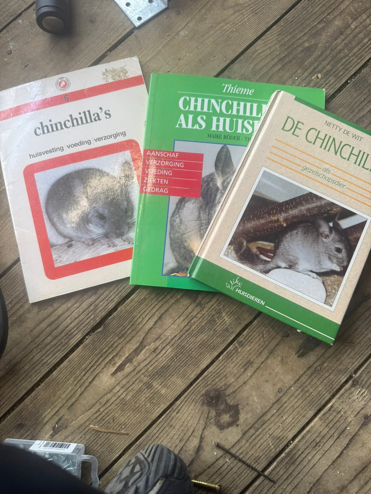 Chinchilla boekjes gratis, Ophalen, Zo goed als nieuw