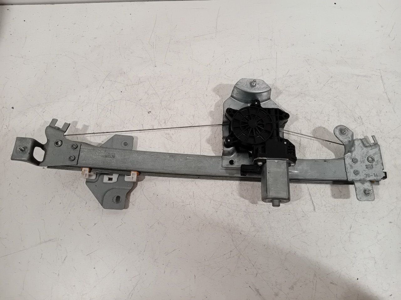 Raammechaniek elektrisch rechts achter Renault Zoé, Onderdelen@venauto.nl, Van der Ven Autorecycling B.V., Gebruikt, Ettenseweg 76, 4706 PB Roosendaal, The Netherlands