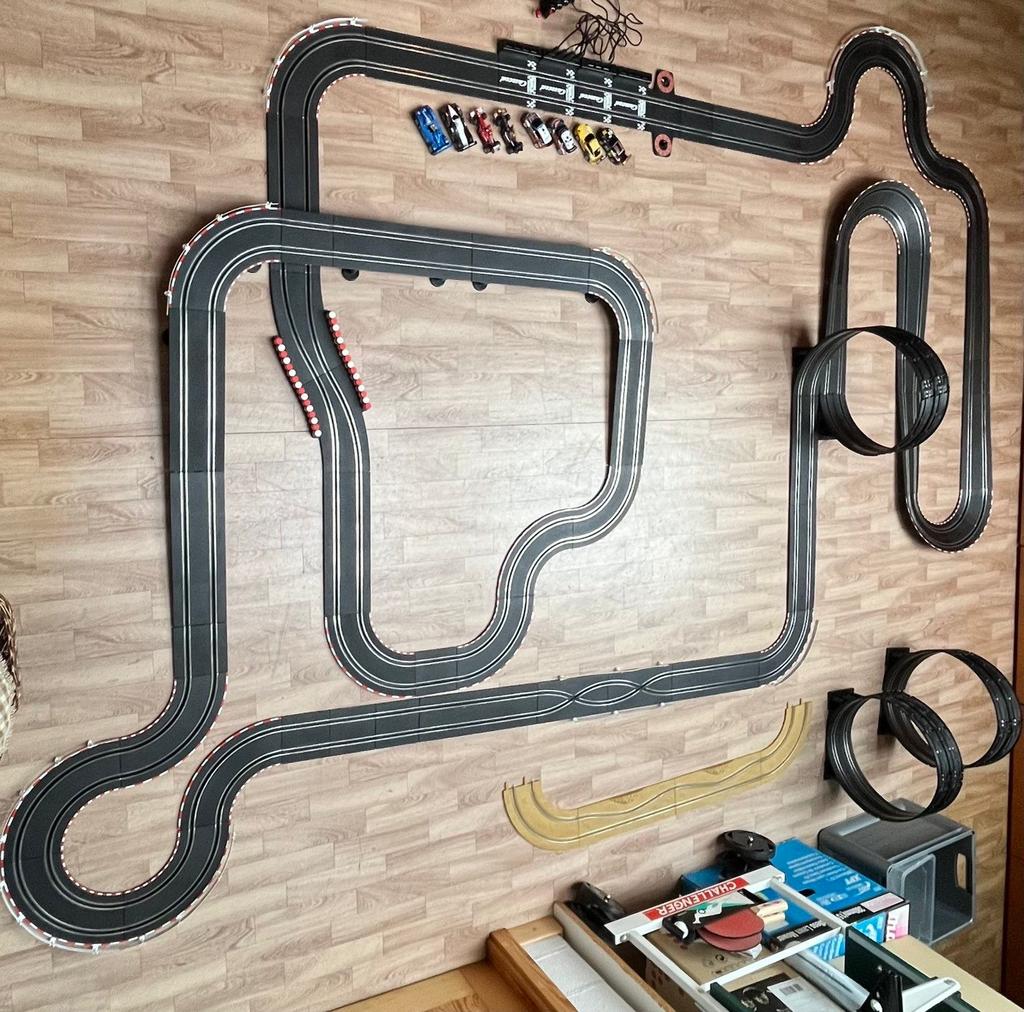 Circuit Carrera - combinaison de 4 sets, Enfants & Bébés, Jouets | Circuits, Électrique, Carrera, Avec looping, Envoi