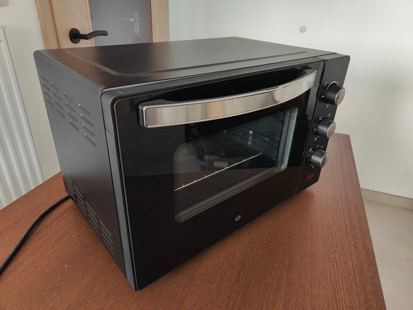 Four Électrique Essentiel b EFP391 (39 litres - 1 600 W), Electroménager, Fours, Enlèvement ou Envoi, Comme neuf, Four à chaleur tournante