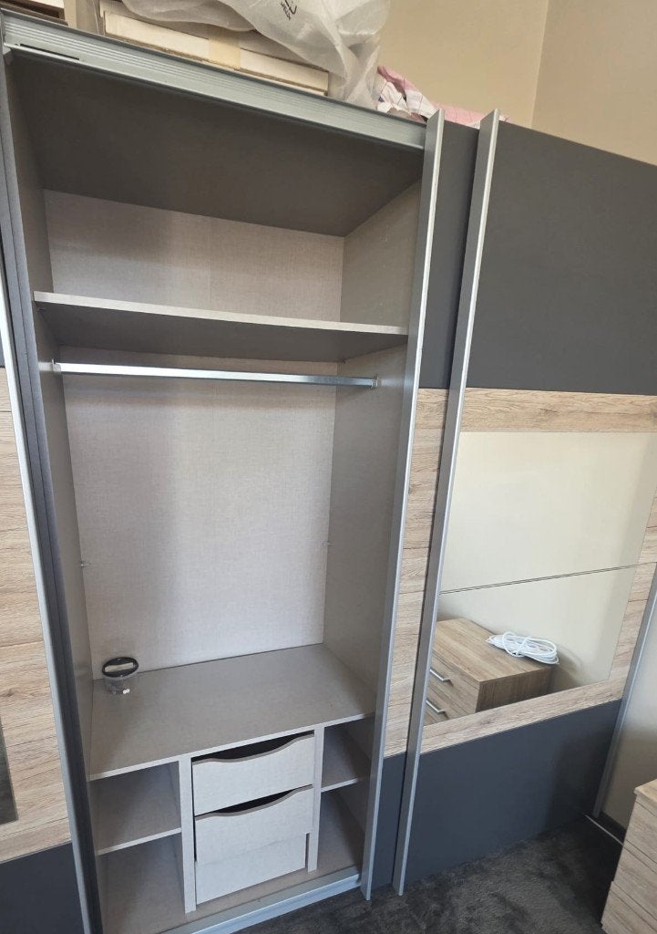 2 matching kleerkasten met schuifdeuren en spiegels te koop, Huis en Inrichting, Kasten | Kleerkasten, Gebruikt, 200 cm of meer