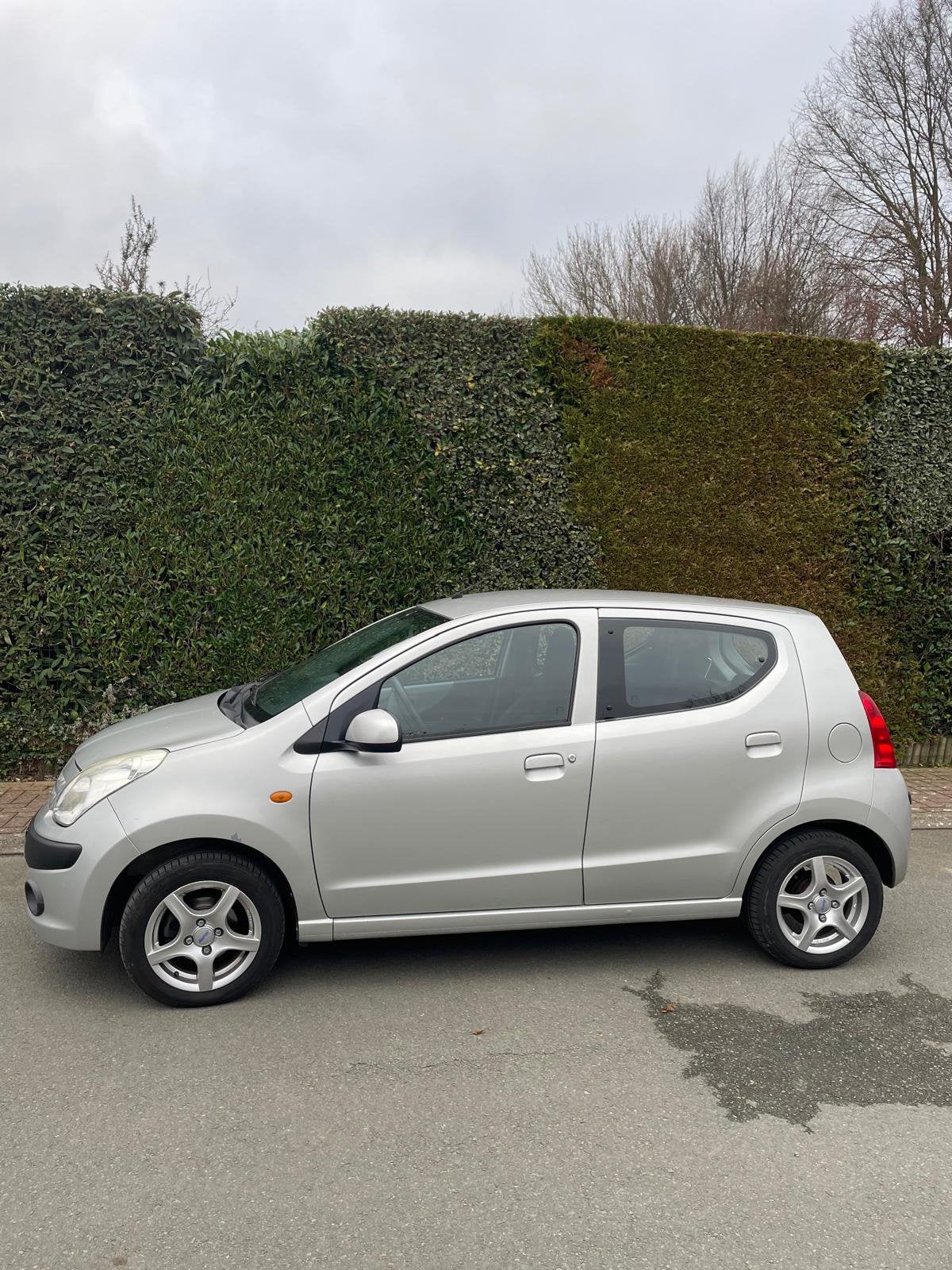 Nissan Pixo 1.0i essence CLIM, JANTES, Achat, Entretenue par le concessionnaire, Particulier, Essence