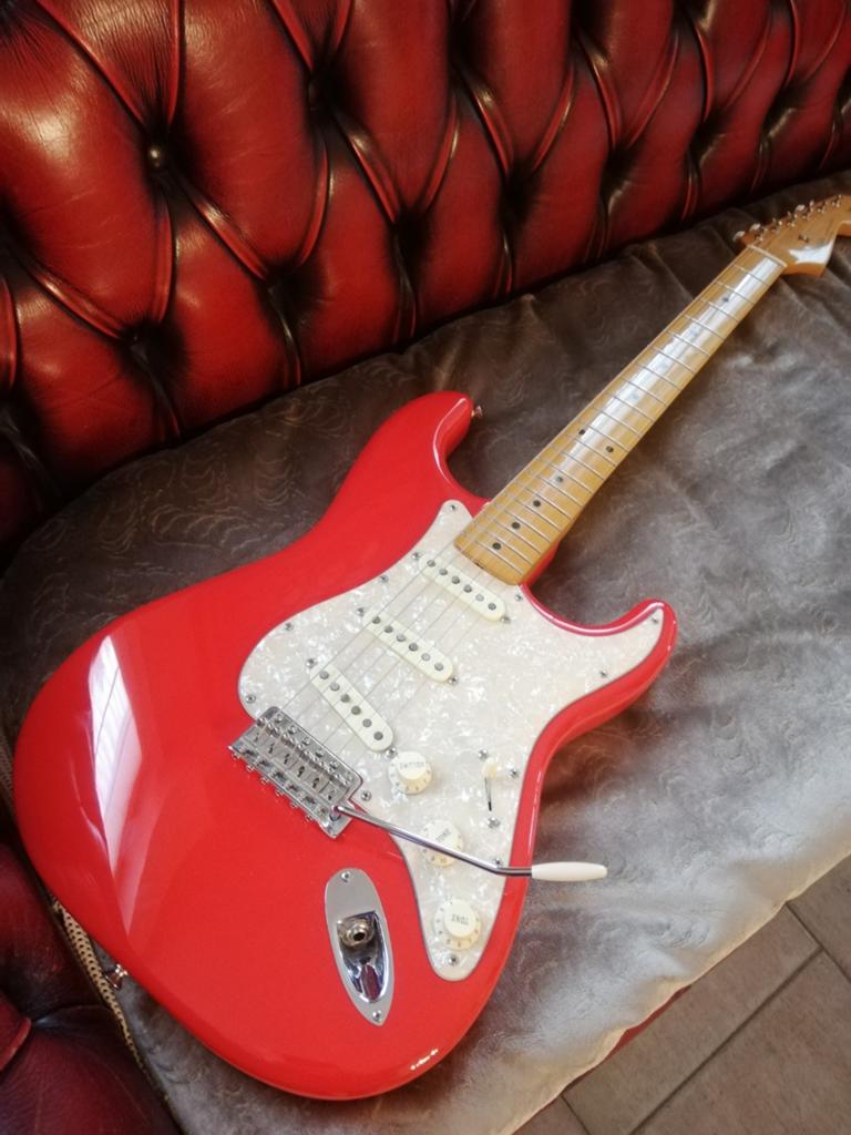 Fender Stratocaster 2015, Musique & Instruments, Instruments à corde | Guitares | Basses, Enlèvement