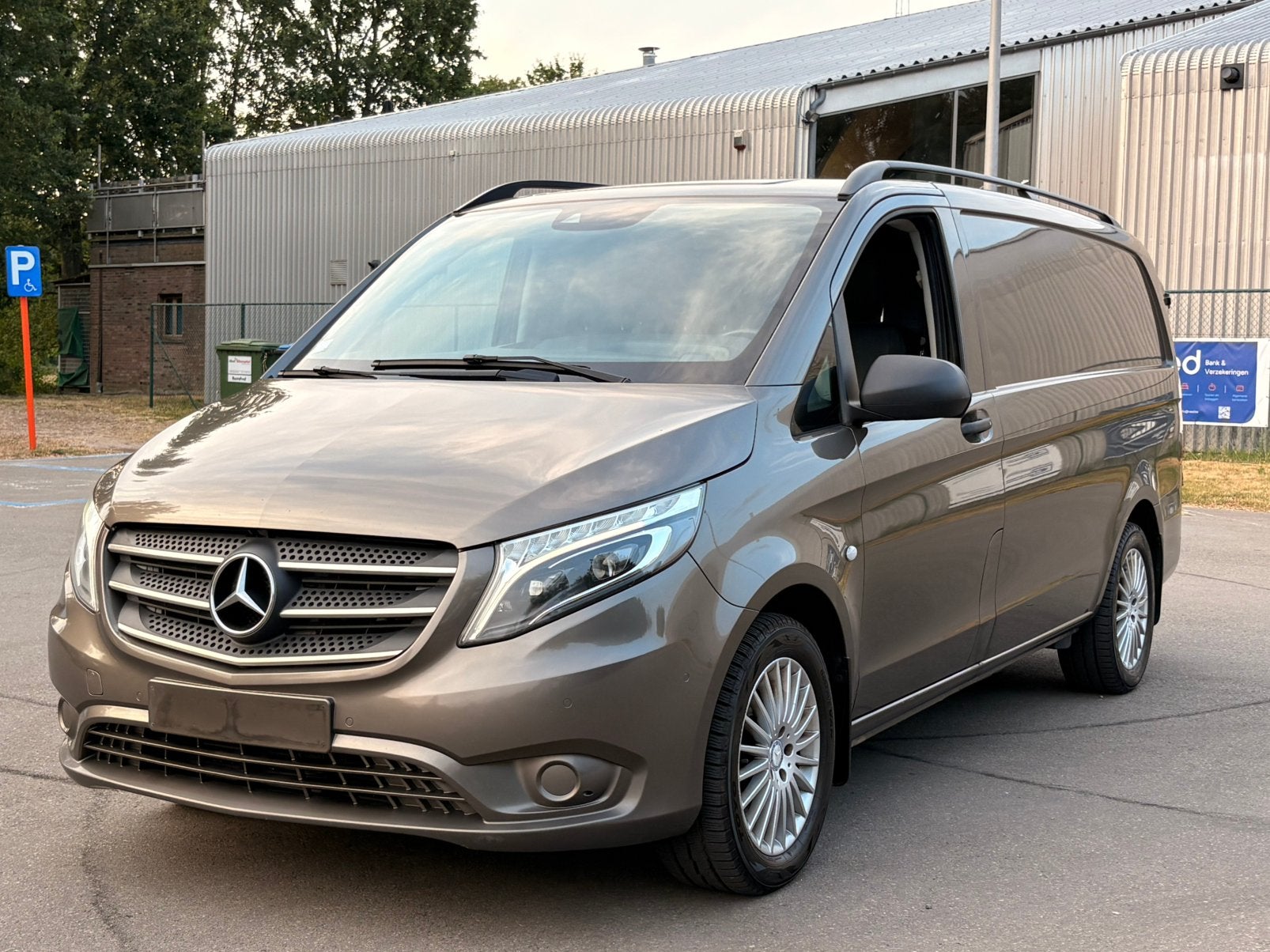 Mercedes vito 2.2cdi automaat//euro 6 gekeurd viker verkoop, Auto's, Automaat, Euro 6, Bruin, Mercedes-Benz