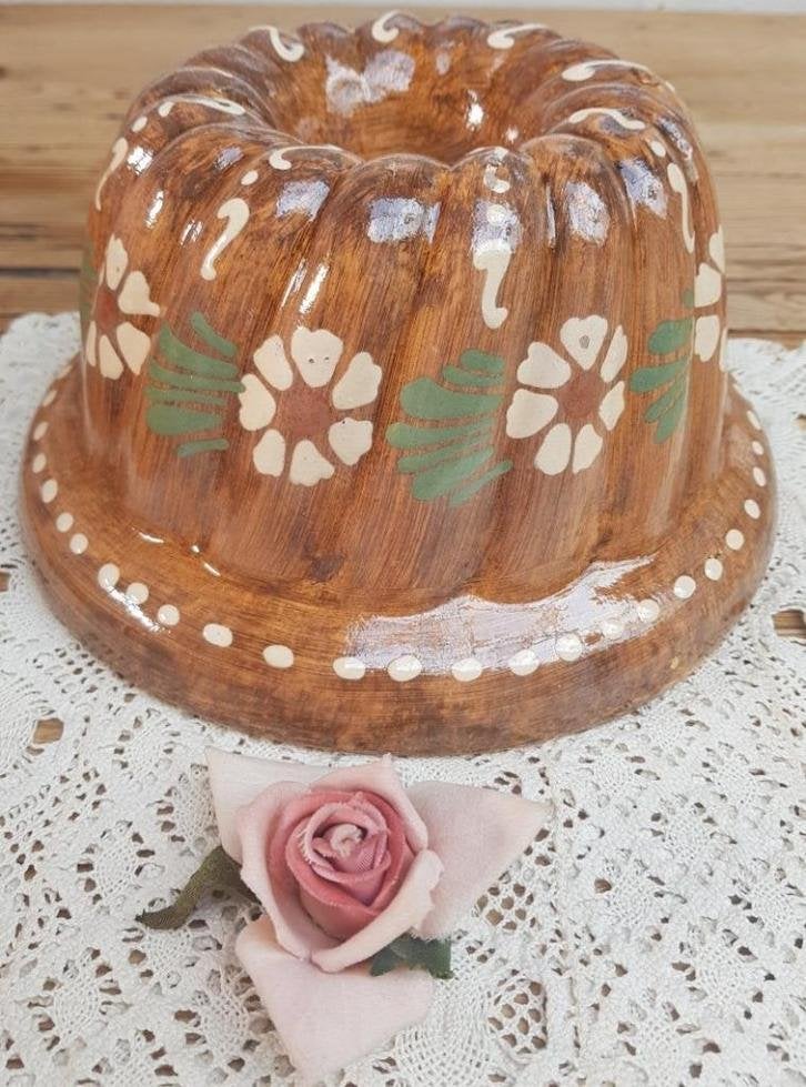 Grote zware bruine Franse keramieke cakevorm uit de Elzas, Ophalen of Verzenden