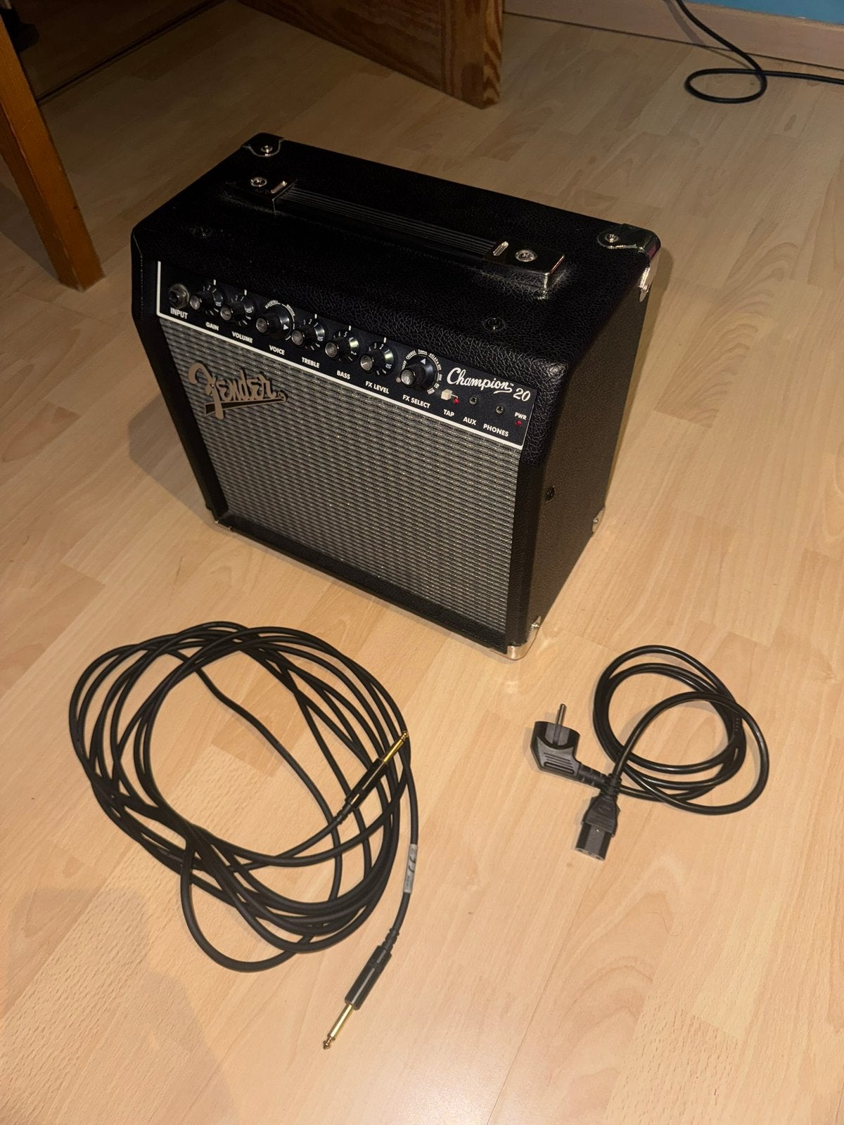 Fender Champion 20 ampli guitare électrique état neuf, Muziek en Instrumenten, Versterkers | Bas en Gitaar, Ophalen of Verzenden
