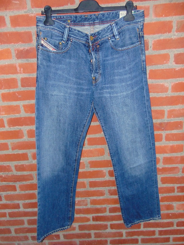 Jeansbroek Diesel nieuwstaat, Ophalen of Verzenden, Zo goed als nieuw, Blauw, W32 (confectie 46) of kleiner