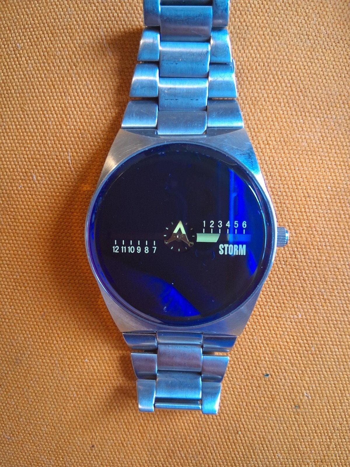 Storm London retro horloge - blauwe wijzerplaat en roterende, Handtassen en Accessoires, Horloges | Heren, Overige merken, Staal