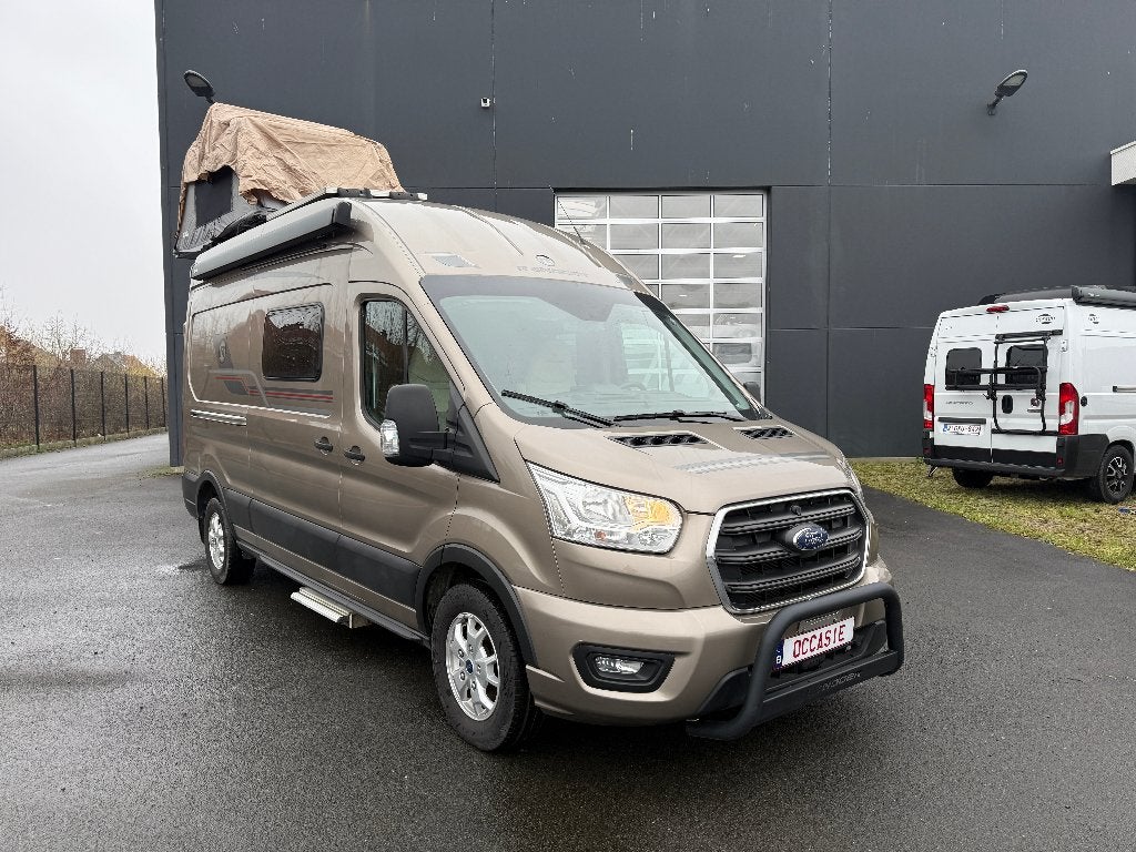 Ford Randger R560 4x4 avec tente de toit, Jusqu'à 4, Boîte manuelle, Ford, 5 à 6 mètres