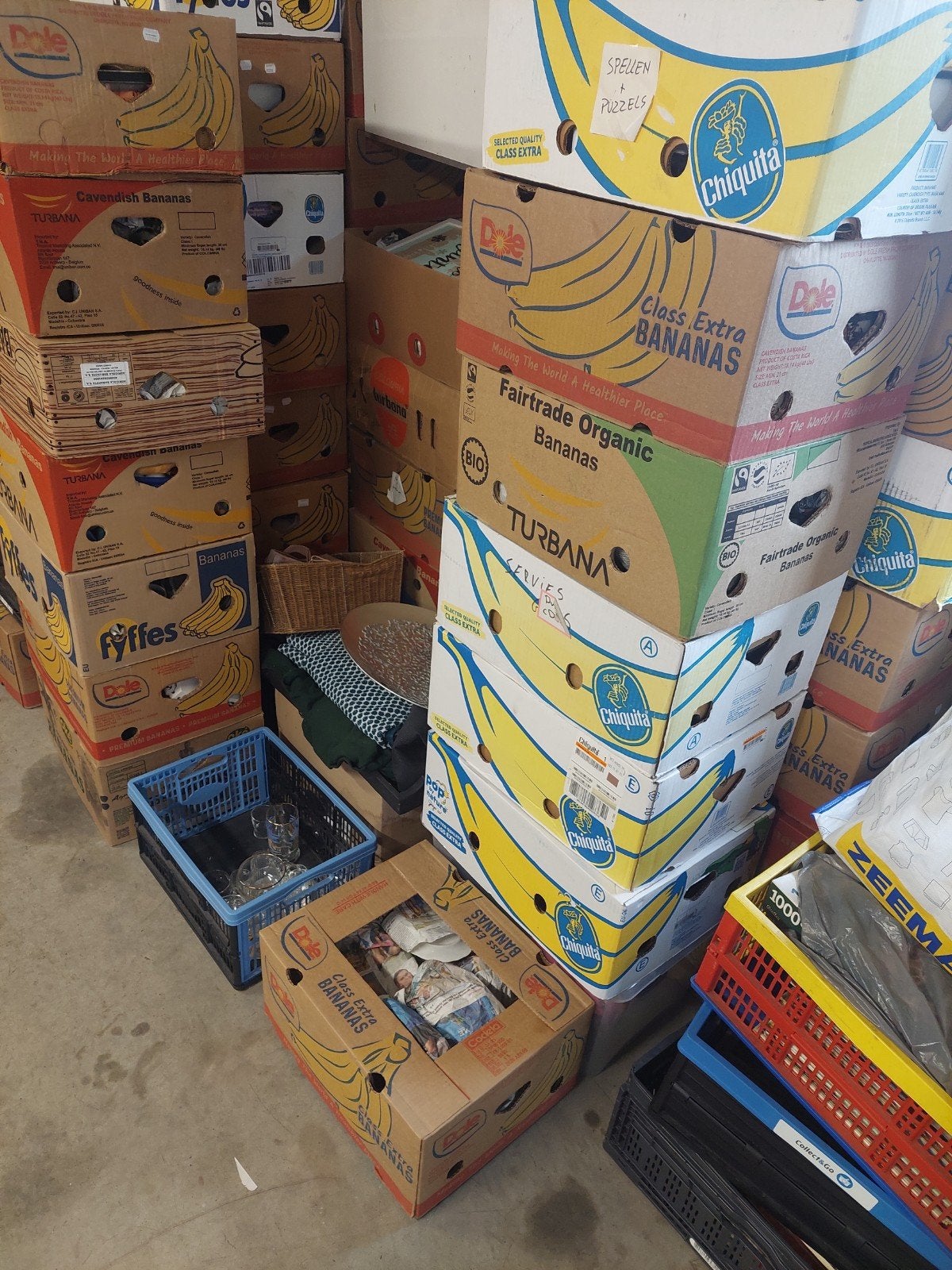 rommelmarkt spullen extreme partij, Ophalen, Gebruikt