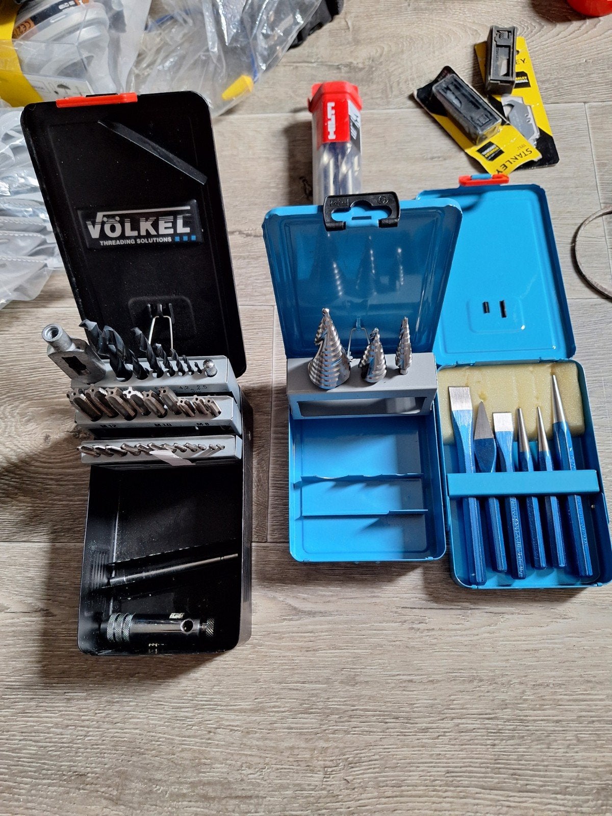 Work materials, exercise bike, most materials are new!, Bricolage & Construction, Outillage | Outillage à main, Enlèvement