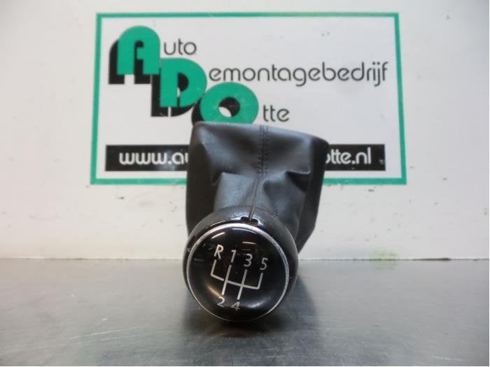 Versnellingspookhoes van een Volkswagen Golf Plus (Golf Plus, Gebruikt, -, Volkswagen, -
