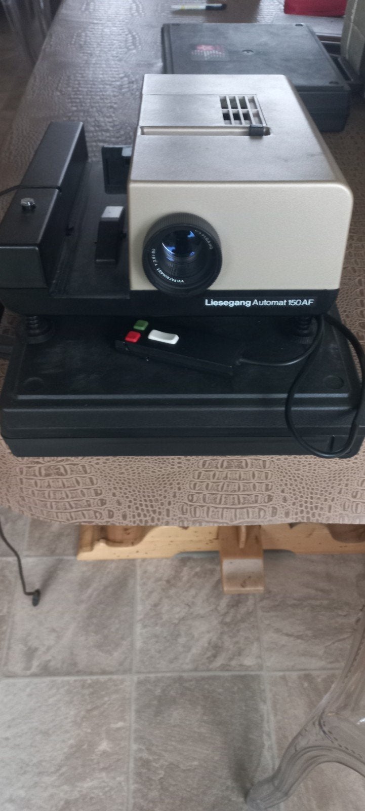 Diaprojector, Enlèvement, Utilisé
