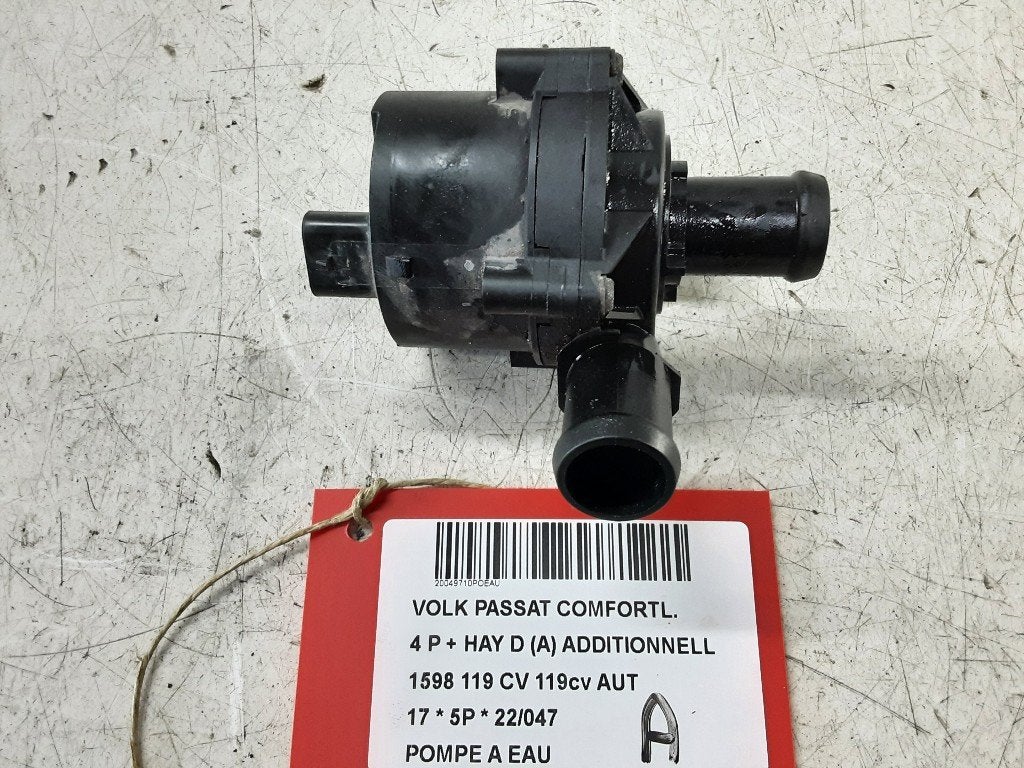 POMPE A EAU Volkswagen Passat (3G2) (5Q0965567J), Volkswagen, Volkswagen AG, Utilisé, Kundenbetreuung@volkswagen.de