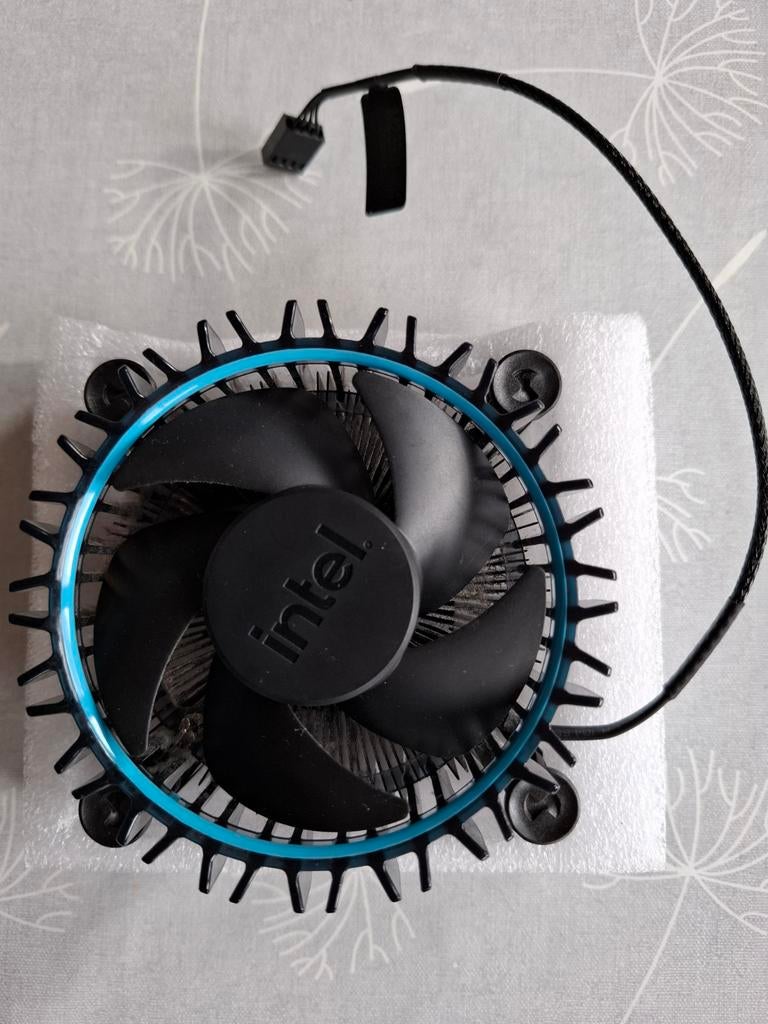 Intel LGA 1700-ventilator, Computers en Software, Ophalen of Verzenden, Zo goed als nieuw, Luchtkoeling