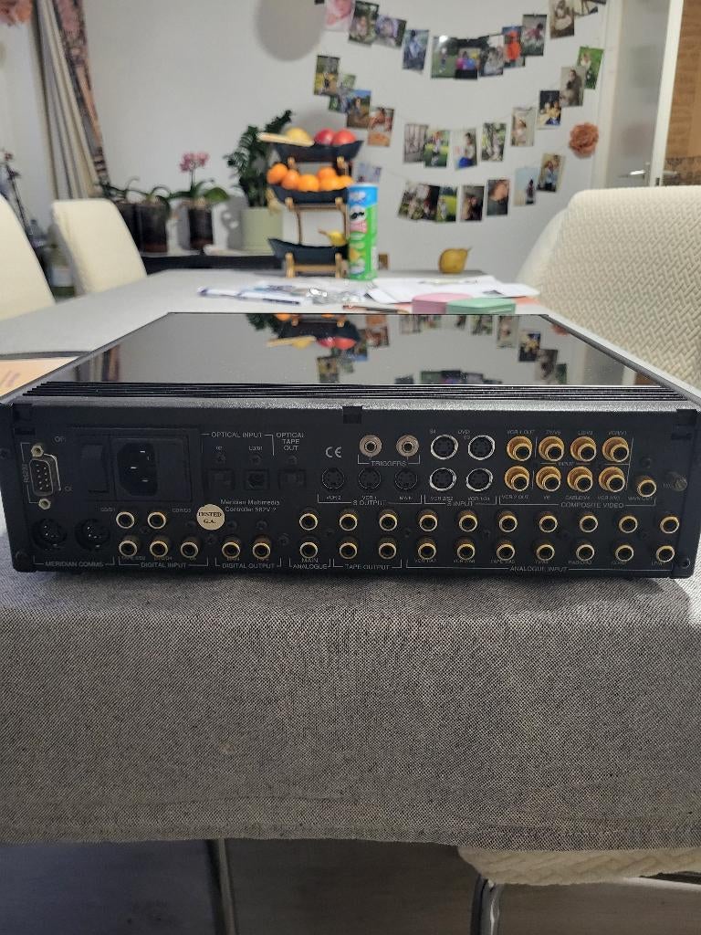 Voorversterker / controller Meridian 562V2, Enlèvement ou Envoi, Utilisé