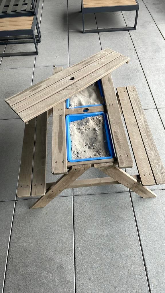 Zandbak in picknicktafeltje voor kids, Kinderen en Baby's, Speelgoed | Buiten | Zandbakken, Ophalen, Zo goed als nieuw