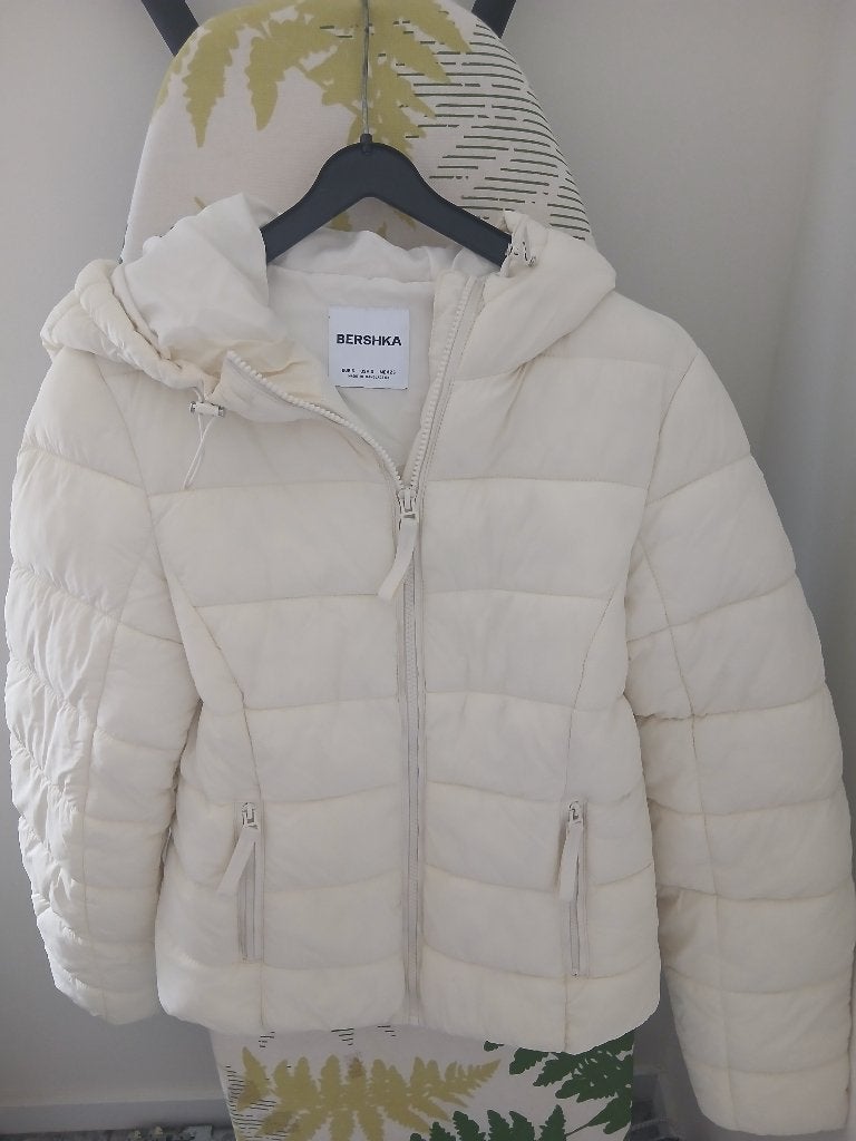 Bershka dames jas nieuw maat small, Kleding | Dames, Ophalen of Verzenden, Nieuw, Maat 36 (S)