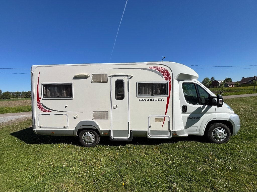 Mooie Granduca Fiat Ducato 2.3JTD voor 4 personen 47.000km, Standaard zit, Ringverwarming, Fiat, Afzuigkap