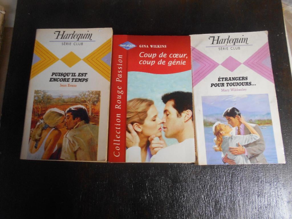 lot de 3 romans collection Harlequin, Livres, Romans, Enlèvement ou Envoi, Utilisé