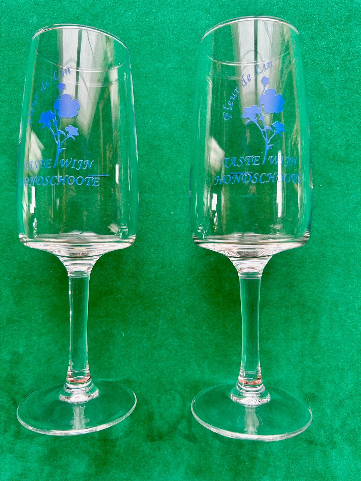 Verres à vin, Enlèvement ou Envoi, Comme neuf
