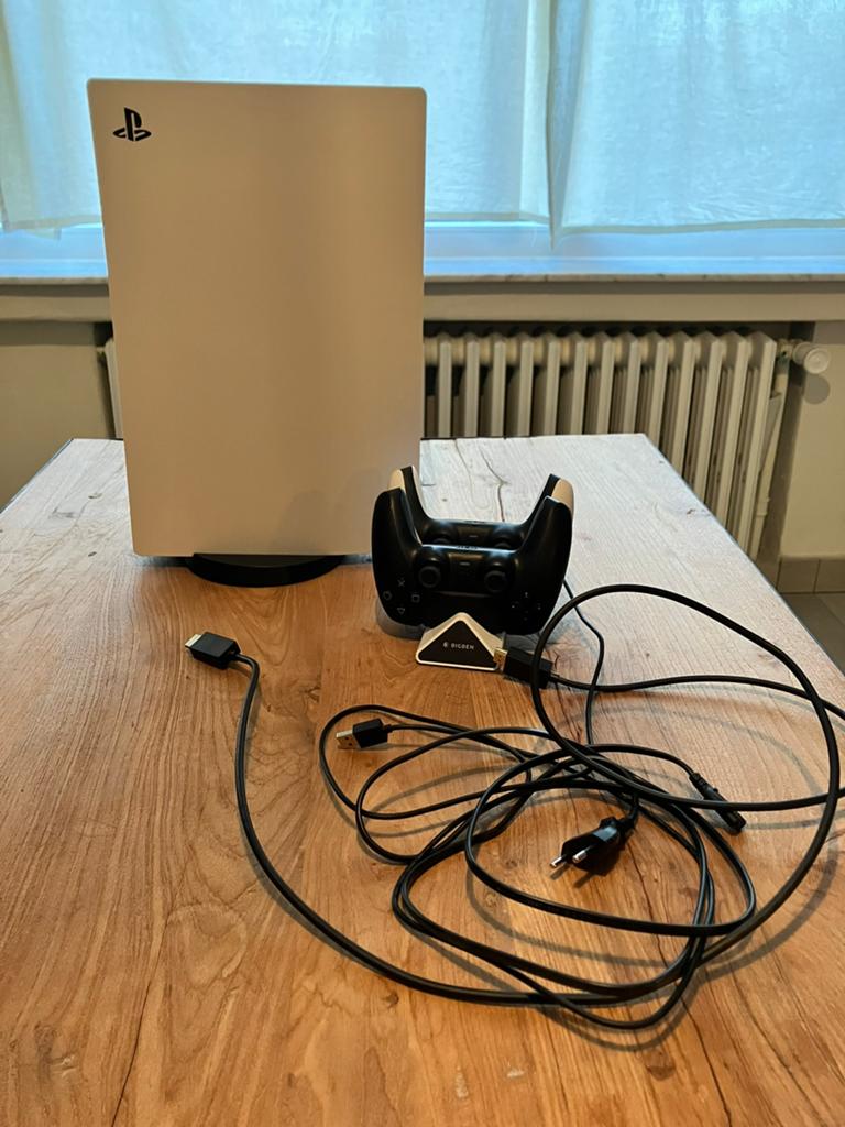 Playstation 5 - modèle cfi-1216b, Enlèvement, Comme neuf