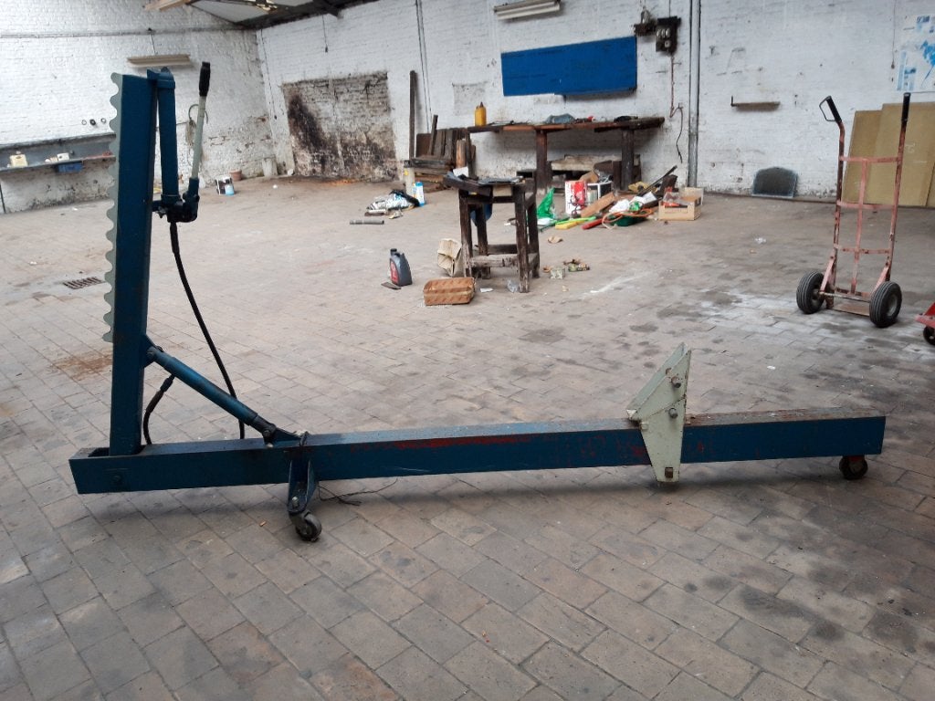 Carroserie gereedschap, Ophalen