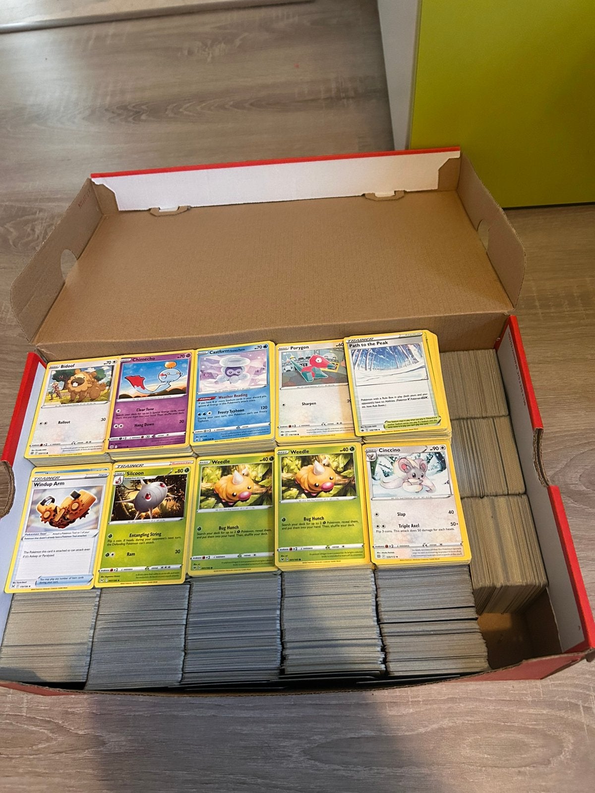Bulk 4839kaarten sword & shield era Pokémon, Hobby & Loisirs créatifs, Jeux de cartes à collectionner | Pokémon, Comme neuf, Plusieurs cartes
