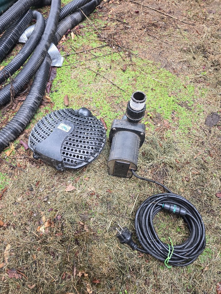Pompe de bassin Oase Aquamax Eco Classic 8500, Enlèvement, Utilisé, Pompe de bassin