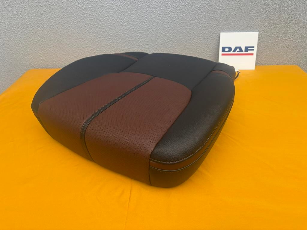 Vrachtautostoelen zittingen Daf Scania Volvo, Auto-onderdelen, Interieur en Bekleding, Verzenden, Volvo