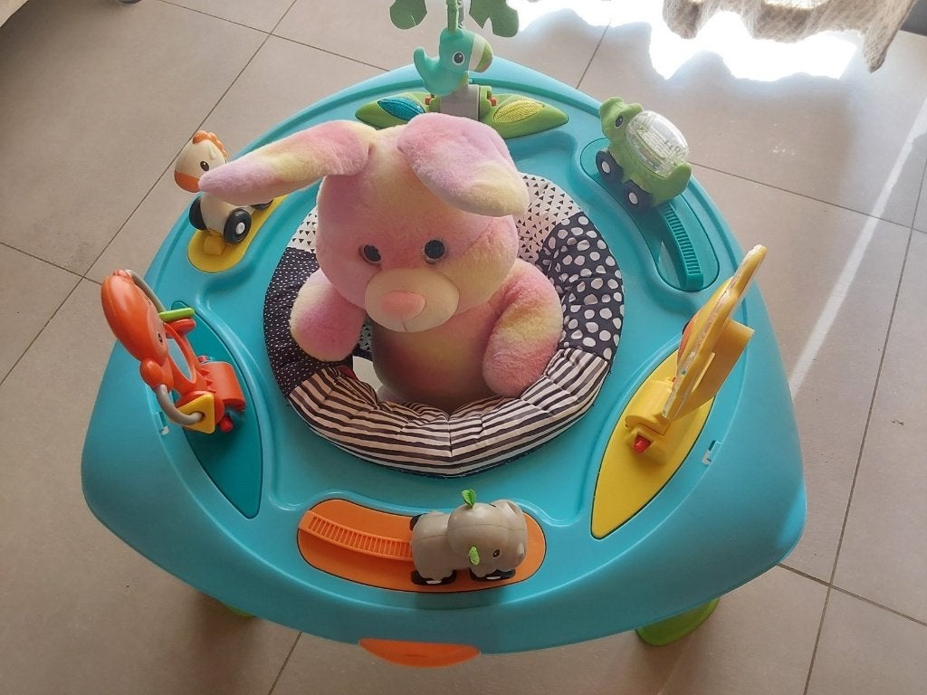 Infantino speeltafel voor baby's, Kinderen en Baby's, Speelgoed | Hobbelfiguren, Zo goed als nieuw, Ophalen of Verzenden