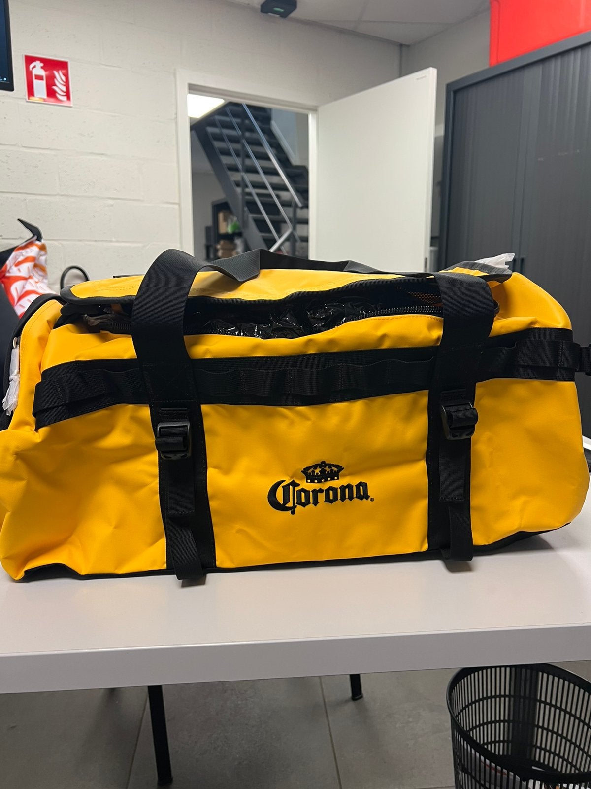 The North Face Base Camp Duffel – Corona Limited Edition, Enlèvement ou Envoi, Neuf, Hommes