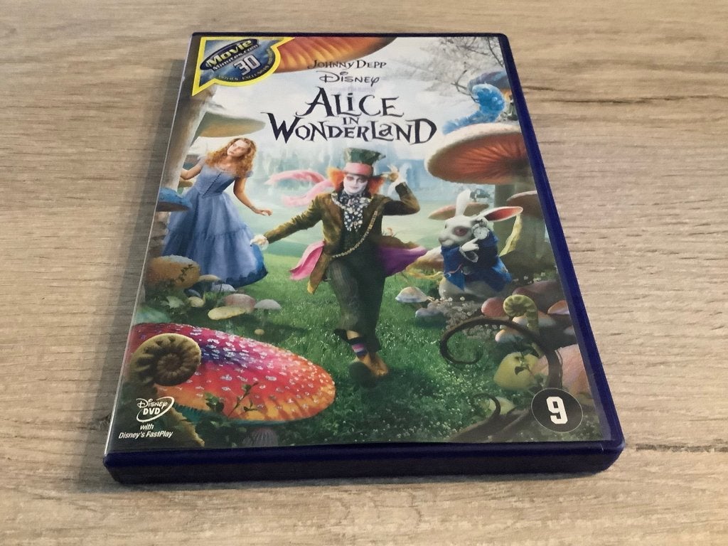 Disney Alice in wonderland DVD (Live action movie), Cd's en Dvd's, Ophalen of Verzenden, Zo goed als nieuw, Nederlands, Vanaf 9 jaar