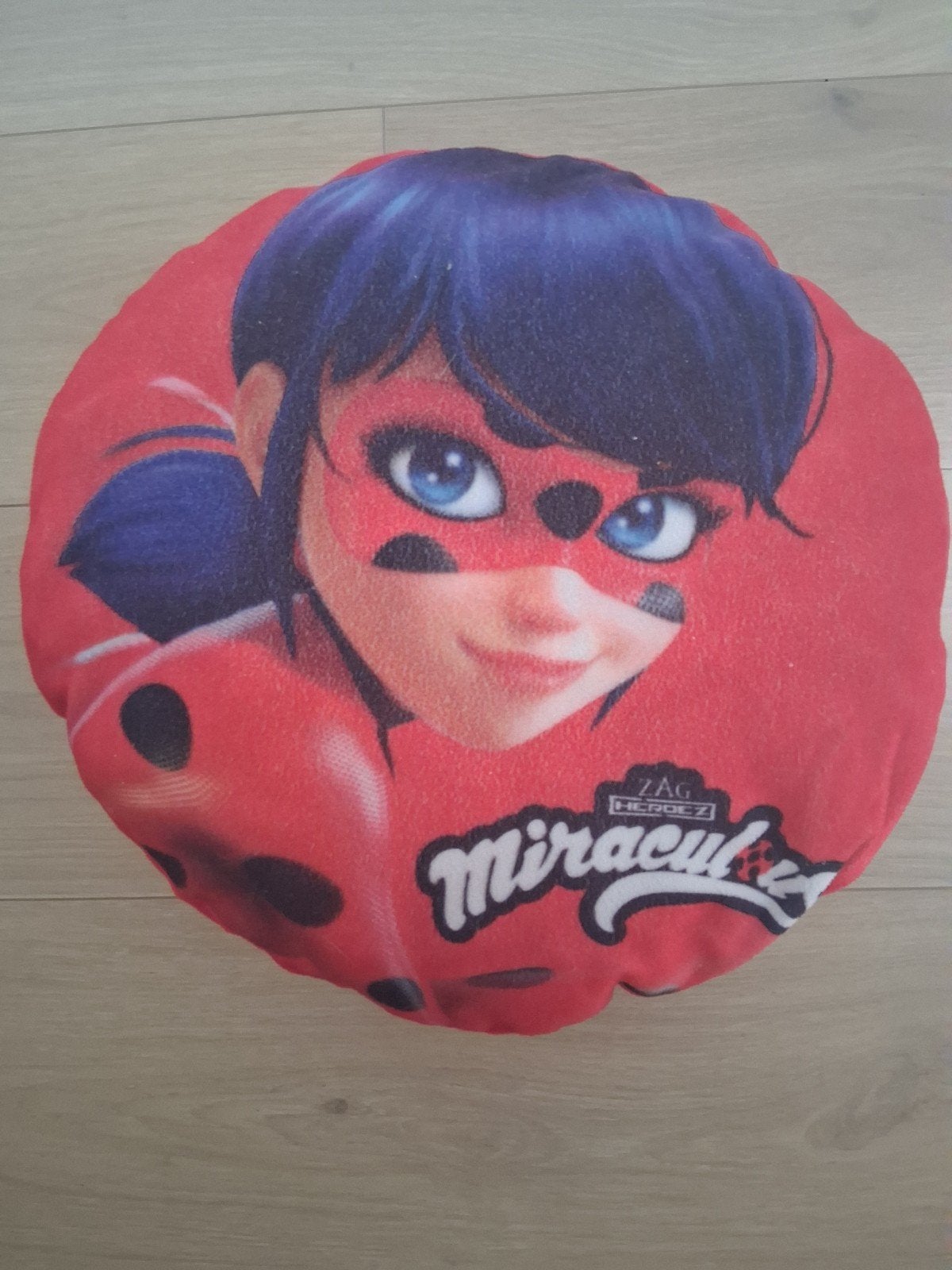 Kussen van miraculous, Enlèvement, Comme neuf, Rouge, Rond