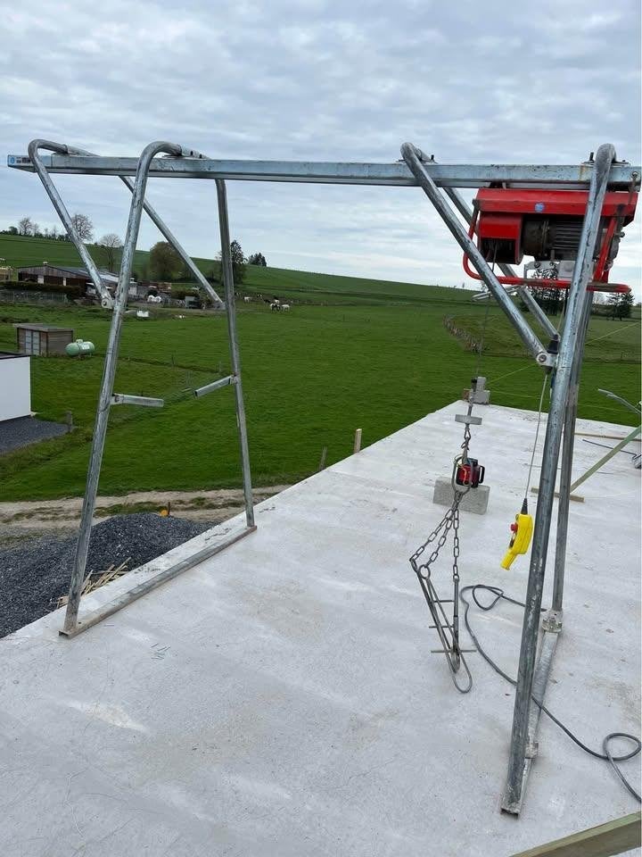 Palan/monte charge pour chantier, Enlèvement, Utilisé