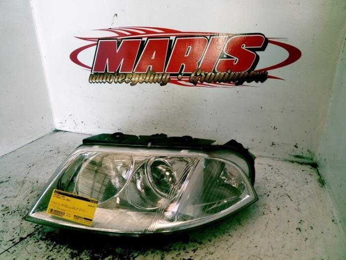 Phare gauche d'un Volkswagen Passat, -, Volkswagen, -, 3 mois de garantie