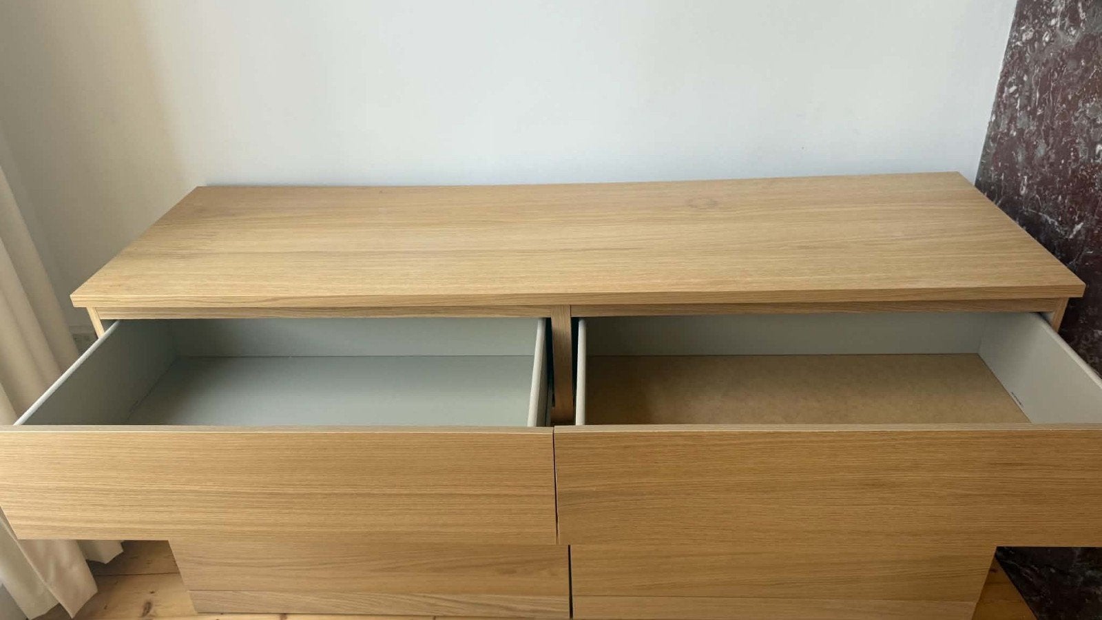 kast met laden, Ophalen