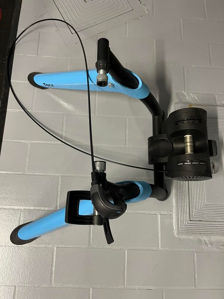 Home Trainer Garmin Tack Boost avec Capteur Garmin 2x, Enlèvement, Comme neuf