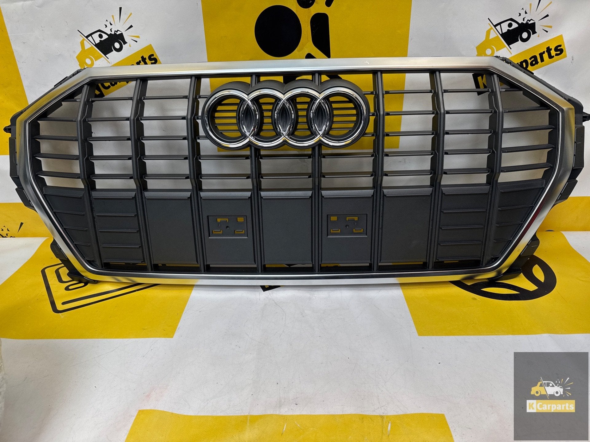 Calandre Audi Q3 F3 83A S-line Calandre d'origine (83A853651, Autos : Pièces & Accessoires, Carrosserie & Tôlerie, Info@fabrikant.eu