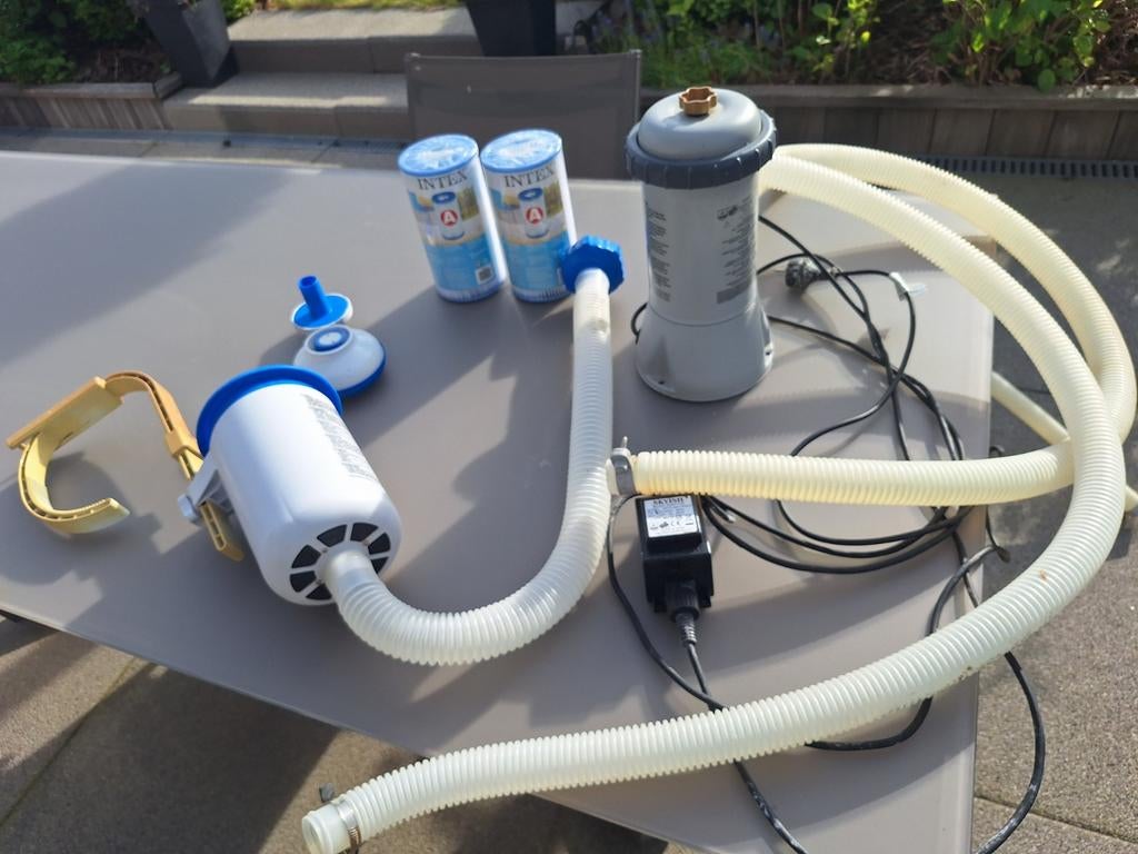 Intex filterpomp en 2 nieuwe filters A, Ophalen