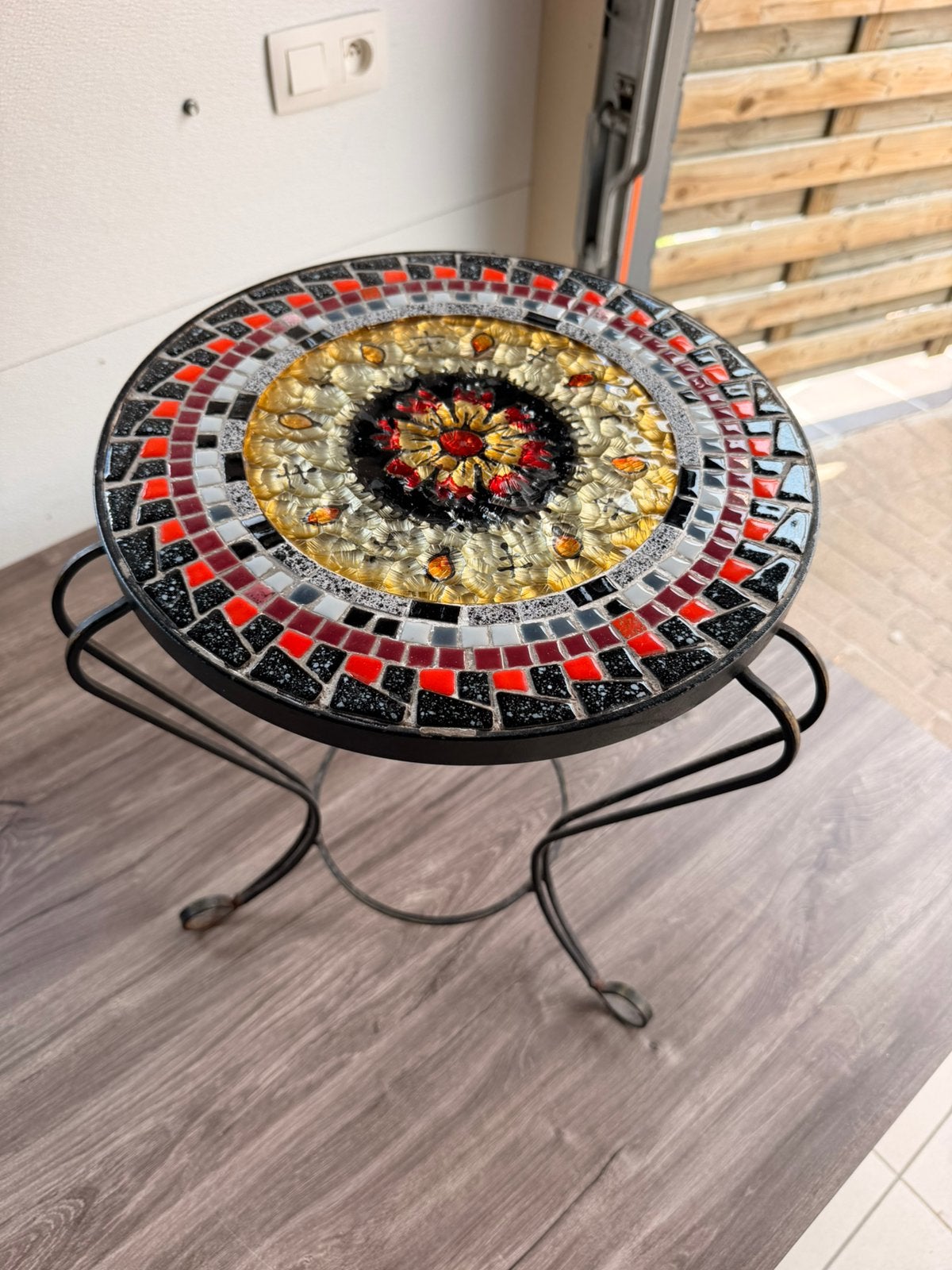 Mozaiek Bijzettafel, Ophalen, Zo goed als nieuw, Rond