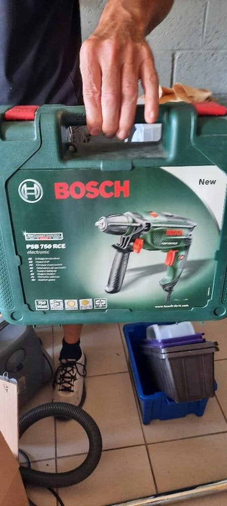boormachine, Doe-het-zelf en Bouw, Gereedschap | Boormachines, Ophalen, Nieuw, 600 watt of meer, Boormachine