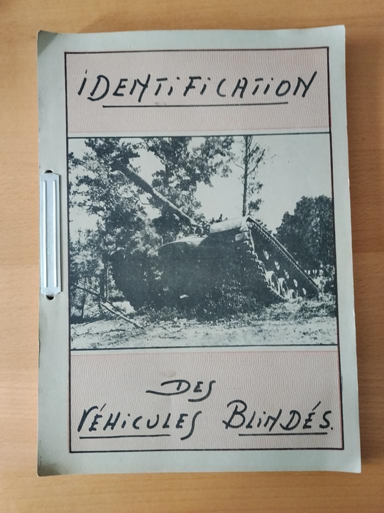 Véhicules blindés, Livres, Enlèvement ou Envoi