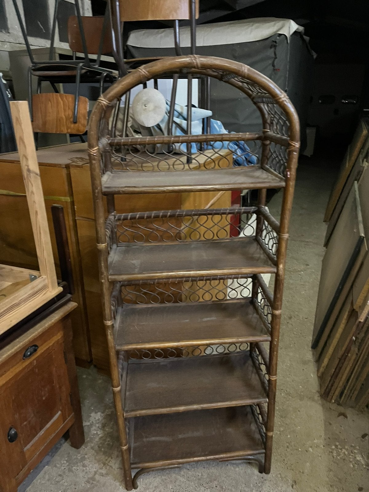 Rotan rek boekenrek, Ophalen, Gebruikt
