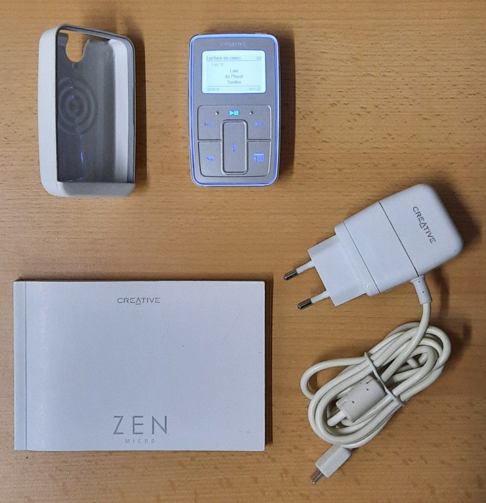 Lecteur MP3 + radio FM CREATIVE ZEN Micro 4Go, Enlèvement ou Envoi, Creative, 2 à 10 GB, Comme neuf